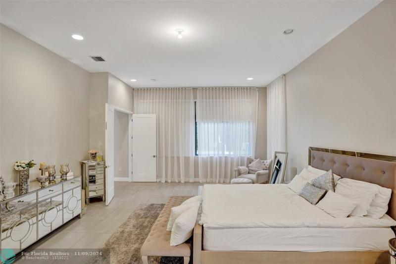  Single Family Homes Photo 14: 10641 SW 53rd St  Cooper City,  FL 33328