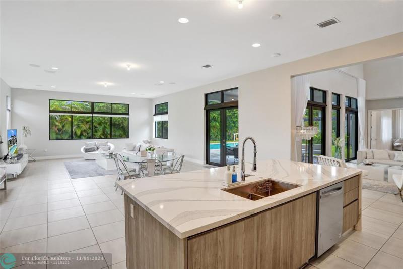  Single Family Homes Photo 23: 10641 SW 53rd St  Cooper City,  FL 33328