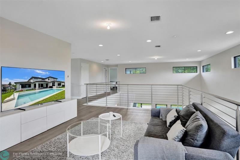  Single Family Homes Photo 37: 10641 SW 53rd St  Cooper City,  FL 33328