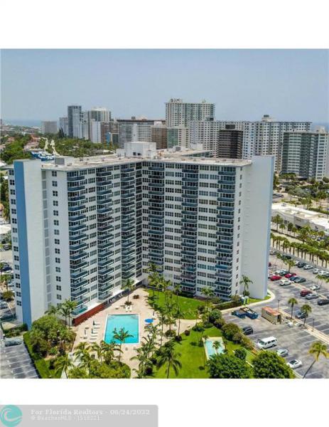  Condo & Townhome Photos
