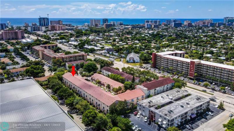  Condo & Townhome Photos