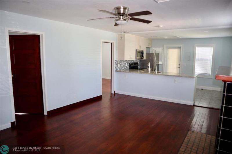 Duplex, Triplex and Fourplex Images