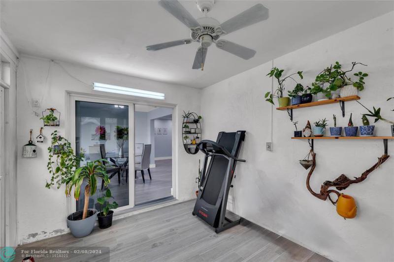  Single Family Homes Photo 15: 8855 NW 14th St  Plantation,  FL 33322