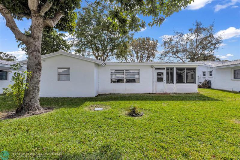  Single Family Homes Photo 30: 8855 NW 14th St  Plantation,  FL 33322