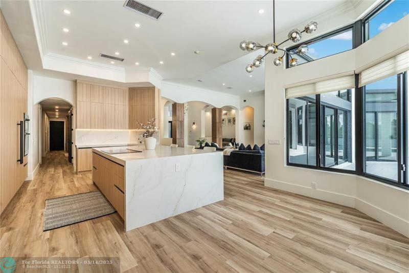  Single Family Homes Photo 25: 1110 N Southlake Dr.  Hollywood,  FL 33019