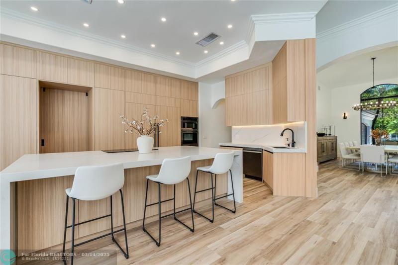  Single Family Homes Photo 28: 1110 N Southlake Dr.  Hollywood,  FL 33019