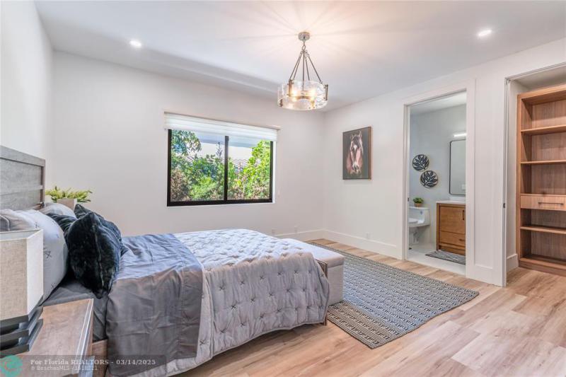  Single Family Homes Photo 47: 1110 N Southlake Dr.  Hollywood,  FL 33019