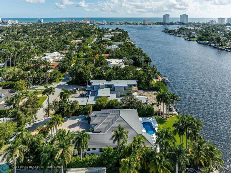  Single Family Homes Photo 55: 1110 N Southlake Dr.  Hollywood,  FL 33019