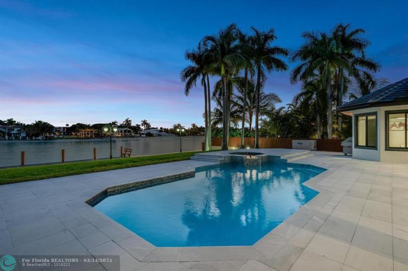  Single Family Homes Photo 62: 1110 N Southlake Dr.  Hollywood,  FL 33019