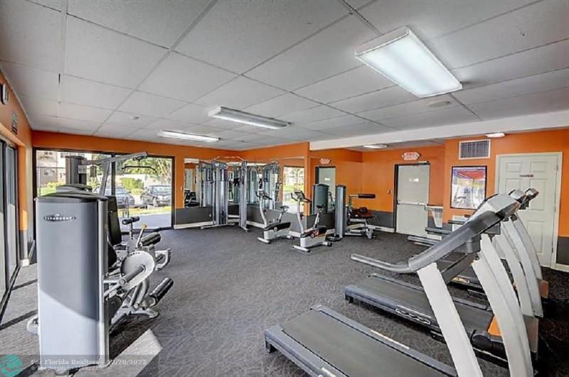  Condo & Townhome Photos
