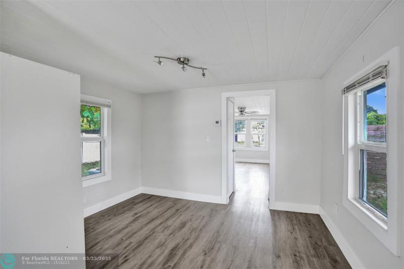 Duplex, Triplex and Fourplex Images