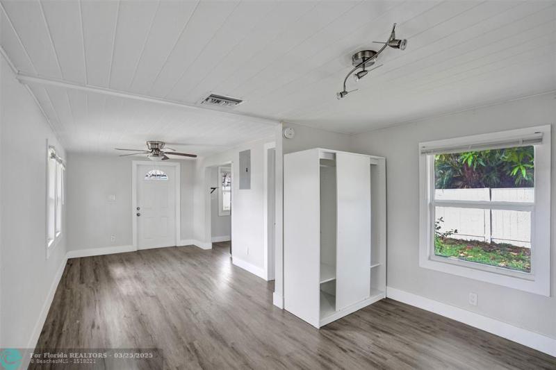 Duplex, Triplex and Fourplex Images