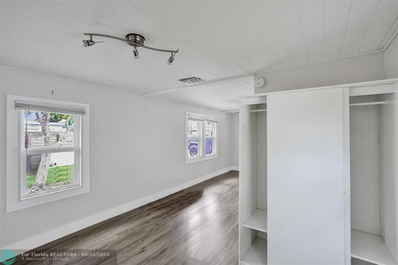 Duplex, Triplex and Fourplex Images