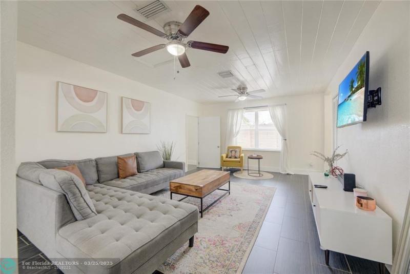 Duplex, Triplex and Fourplex Images