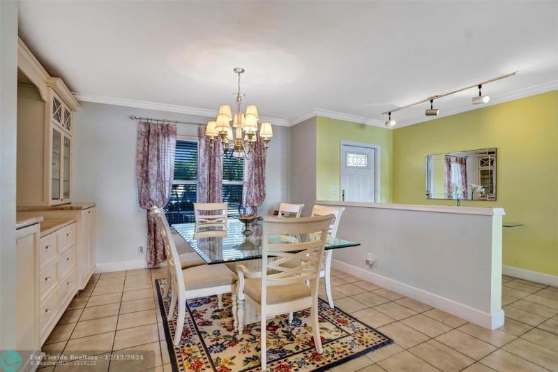  Single Family Homes Photo 14: 915 NW 133rd Ave  Sunrise,  FL 33325