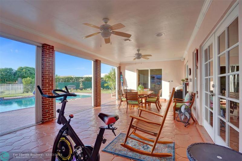  Single Family Homes Photo 44: 915 NW 133rd Ave  Sunrise,  FL 33325