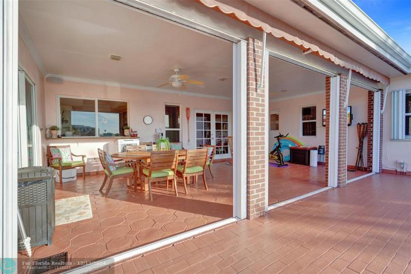  Single Family Homes Photo 45: 915 NW 133rd Ave  Sunrise,  FL 33325