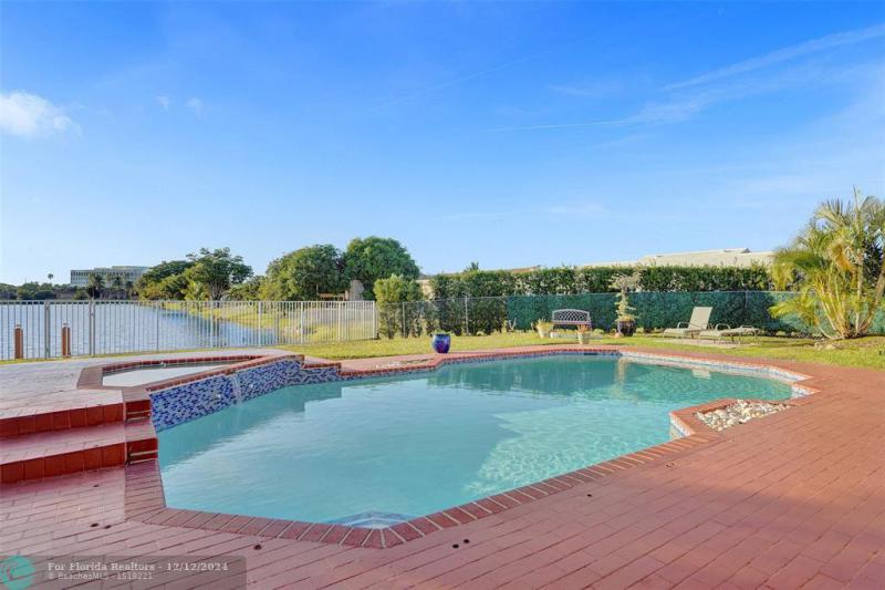  Single Family Homes Photo 47: 915 NW 133rd Ave  Sunrise,  FL 33325