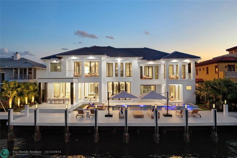  Single Family Homes Photo 2: 2519 Aqua Vista Blvd  Fort Lauderdale,  FL 33301