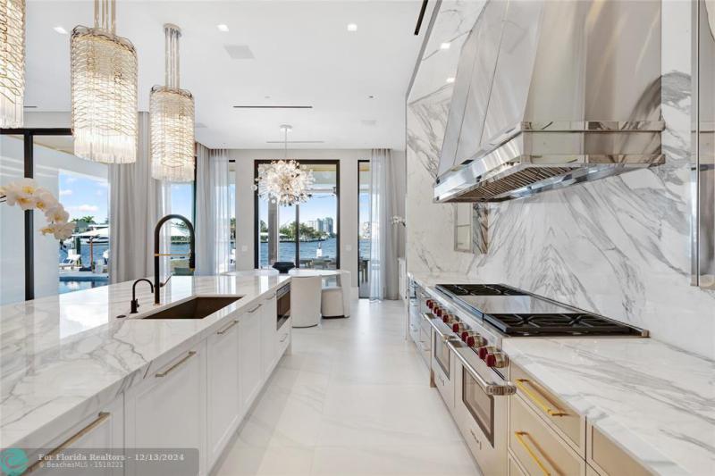  Single Family Homes Photo 31: 2519 Aqua Vista Blvd  Fort Lauderdale,  FL 33301