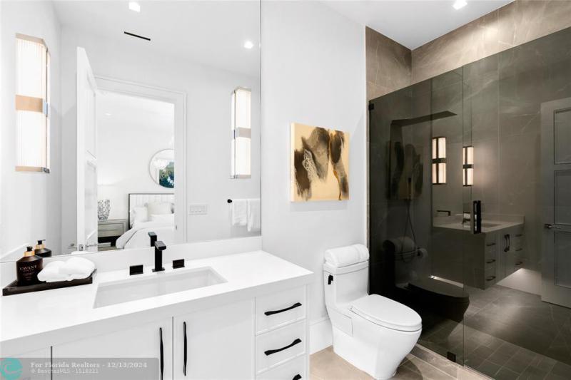  Single Family Homes Photo 64: 2519 Aqua Vista Blvd  Fort Lauderdale,  FL 33301