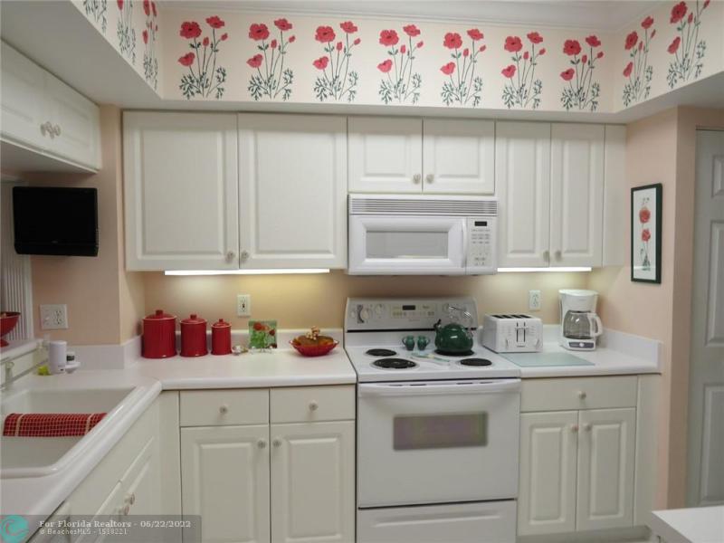  Condo & Townhome Photos