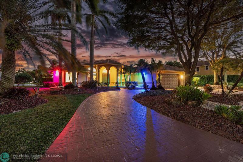  Single Family Homes Photo 4: 12128 NW 9th Dr  Coral Springs,  FL 33071