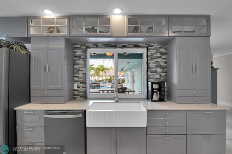  Single Family Homes Photo 15: 5880 SW 19th St  Plantation,  FL 33317