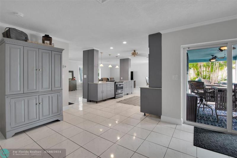  Single Family Homes Photo 16: 5880 SW 19th St  Plantation,  FL 33317