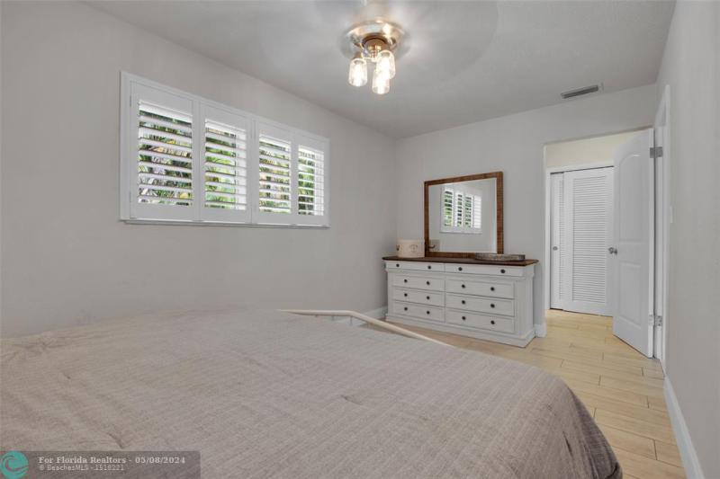  Single Family Homes Photo 27: 5880 SW 19th St  Plantation,  FL 33317