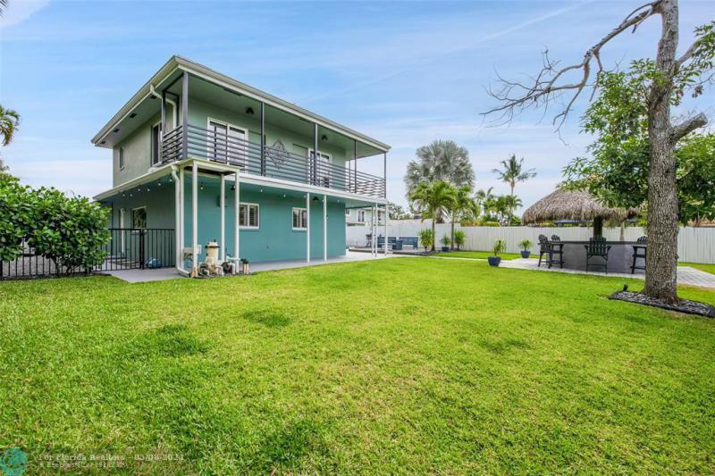  Single Family Homes Photo 4: 5880 SW 19th St  Plantation,  FL 33317