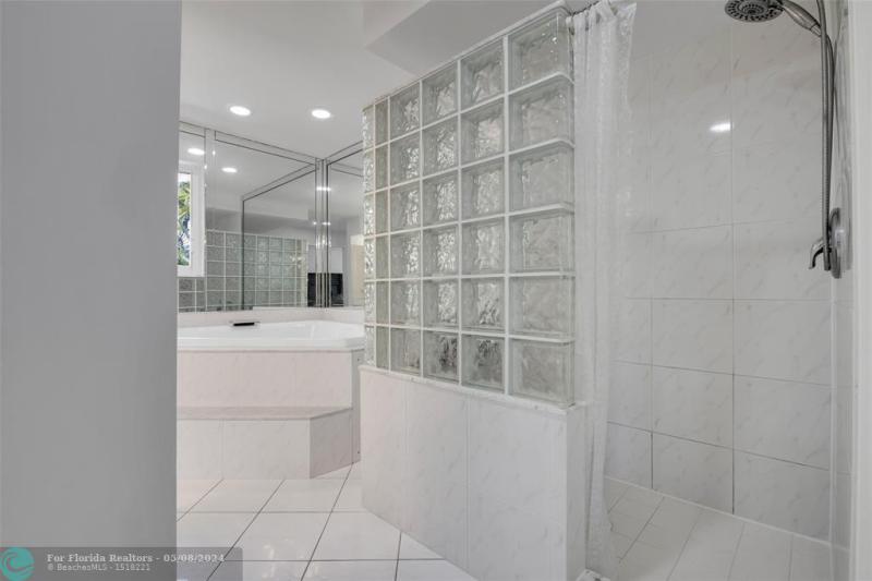  Single Family Homes Photo 42: 5880 SW 19th St  Plantation,  FL 33317