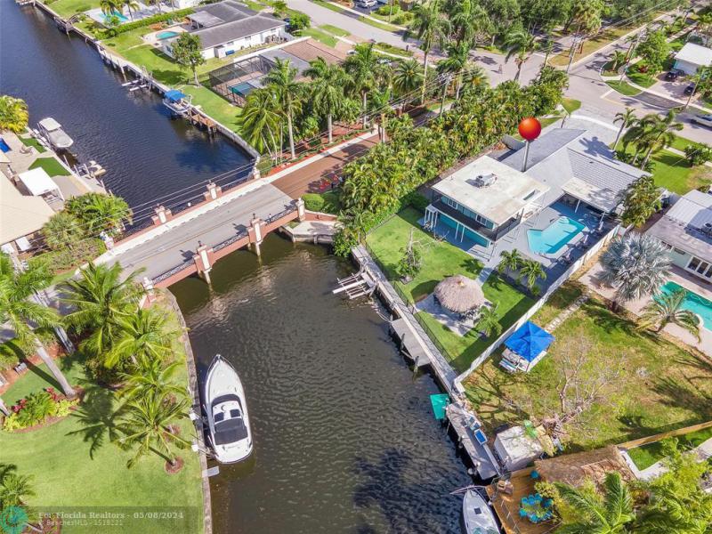  Single Family Homes Photo 7: 5880 SW 19th St  Plantation,  FL 33317