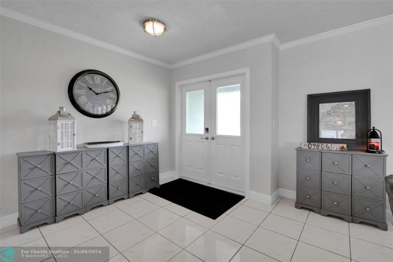  Single Family Homes Photo 8: 5880 SW 19th St  Plantation,  FL 33317