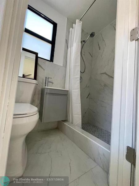 Duplex, Triplex and Fourplex Images