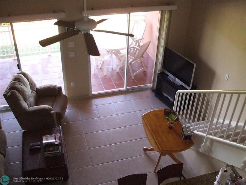  Condo & Townhome Photos