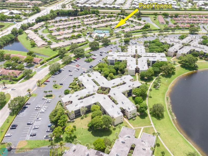  Condo & Townhome Photos