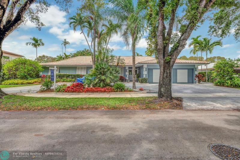 First Photo for Home For Sale at 16020  Aberdeen Way Miami Lakes, FL. 33014