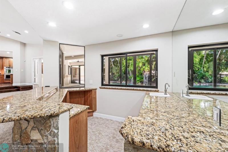  Single Family Homes Photo 12: 7210 Darby Ln  Parkland,  FL 33067