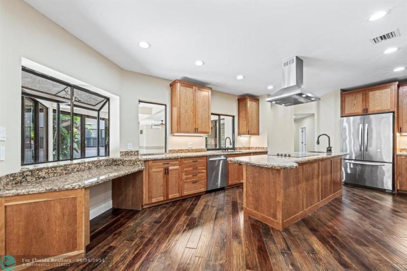  Single Family Homes Photo 16: 7210 Darby Ln  Parkland,  FL 33067