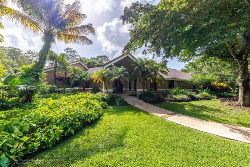  Single Family Homes Photo 2: 7210 Darby Ln  Parkland,  FL 33067