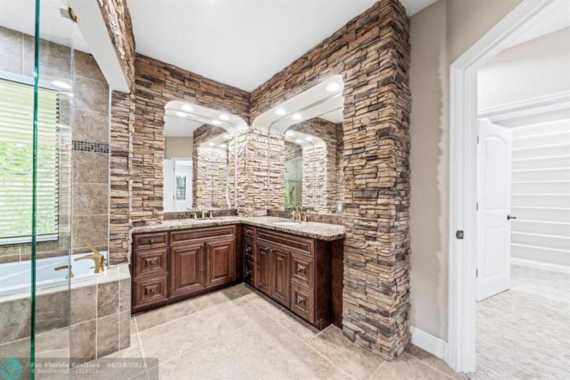  Single Family Homes Photo 25: 7210 Darby Ln  Parkland,  FL 33067