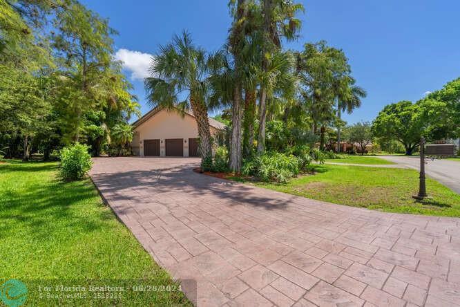  Single Family Homes Photo 3: 7210 Darby Ln  Parkland,  FL 33067