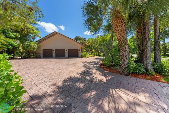  Single Family Homes Photo 4: 7210 Darby Ln  Parkland,  FL 33067