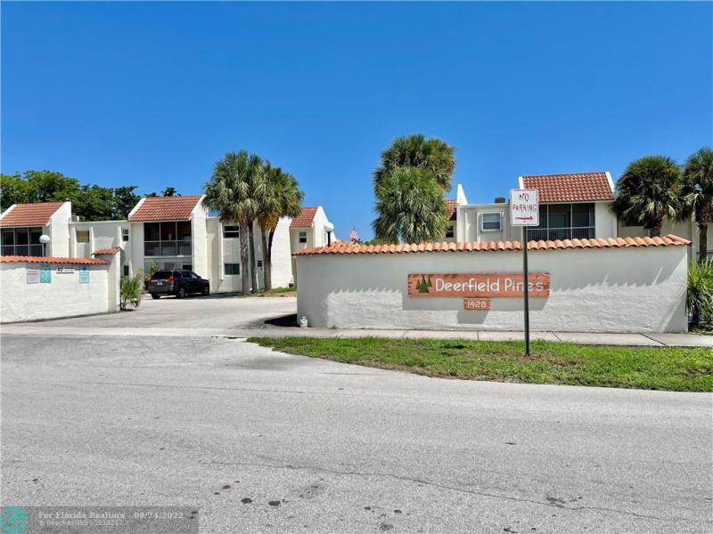  Condo & Townhome Photos