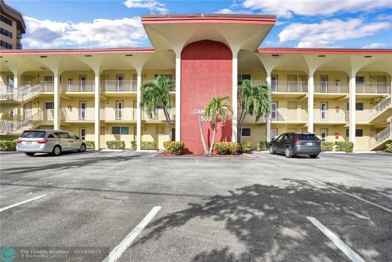  Condo & Townhome Photos