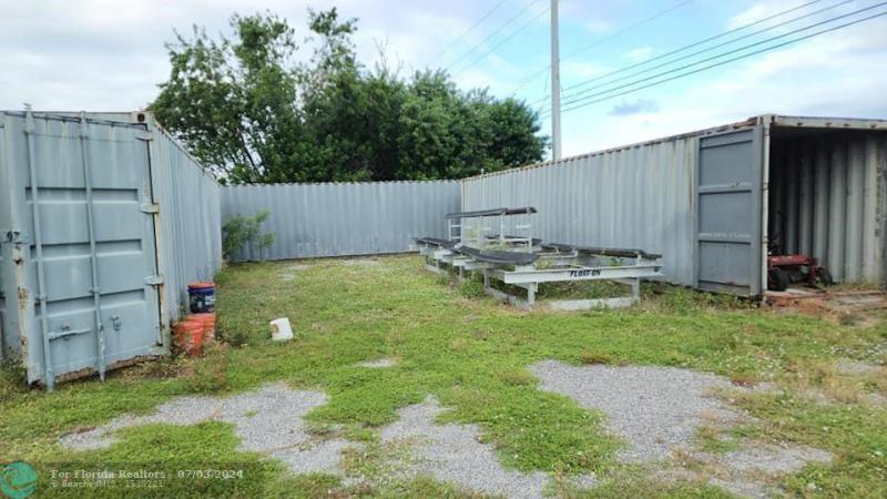  Commercial & Industrial Land Images 