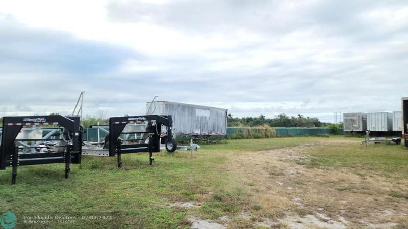  Commercial & Industrial Land Images 