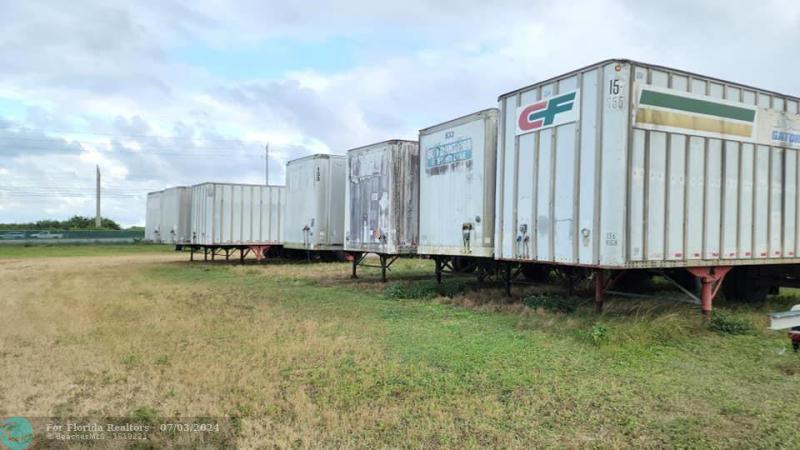  Commercial & Industrial Land Images 