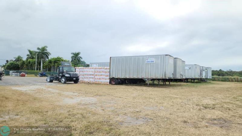  Commercial & Industrial Land Images 